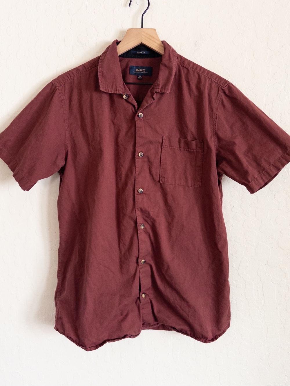 Roark 100% Cotton Classic Fit Short Sleeve Button Down Shirt Medium Red Basic